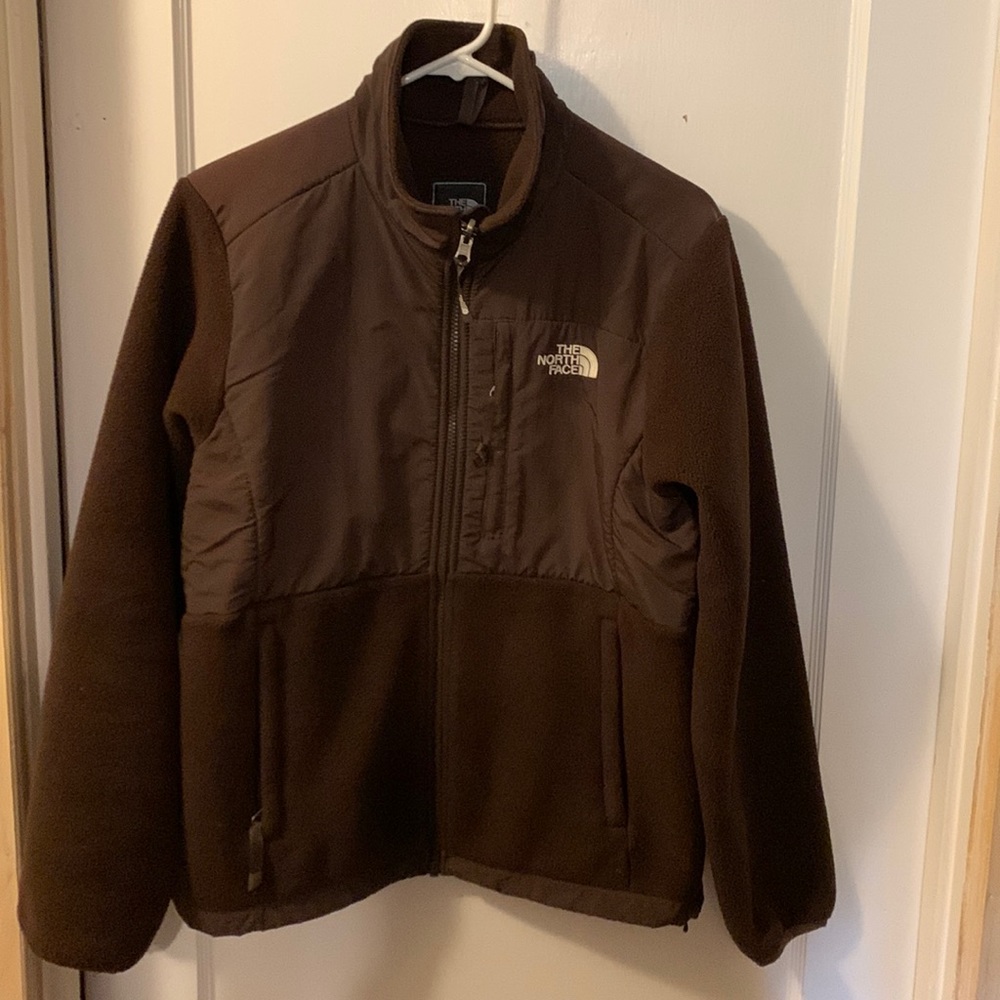 North face fleece jacket in size medium, brown